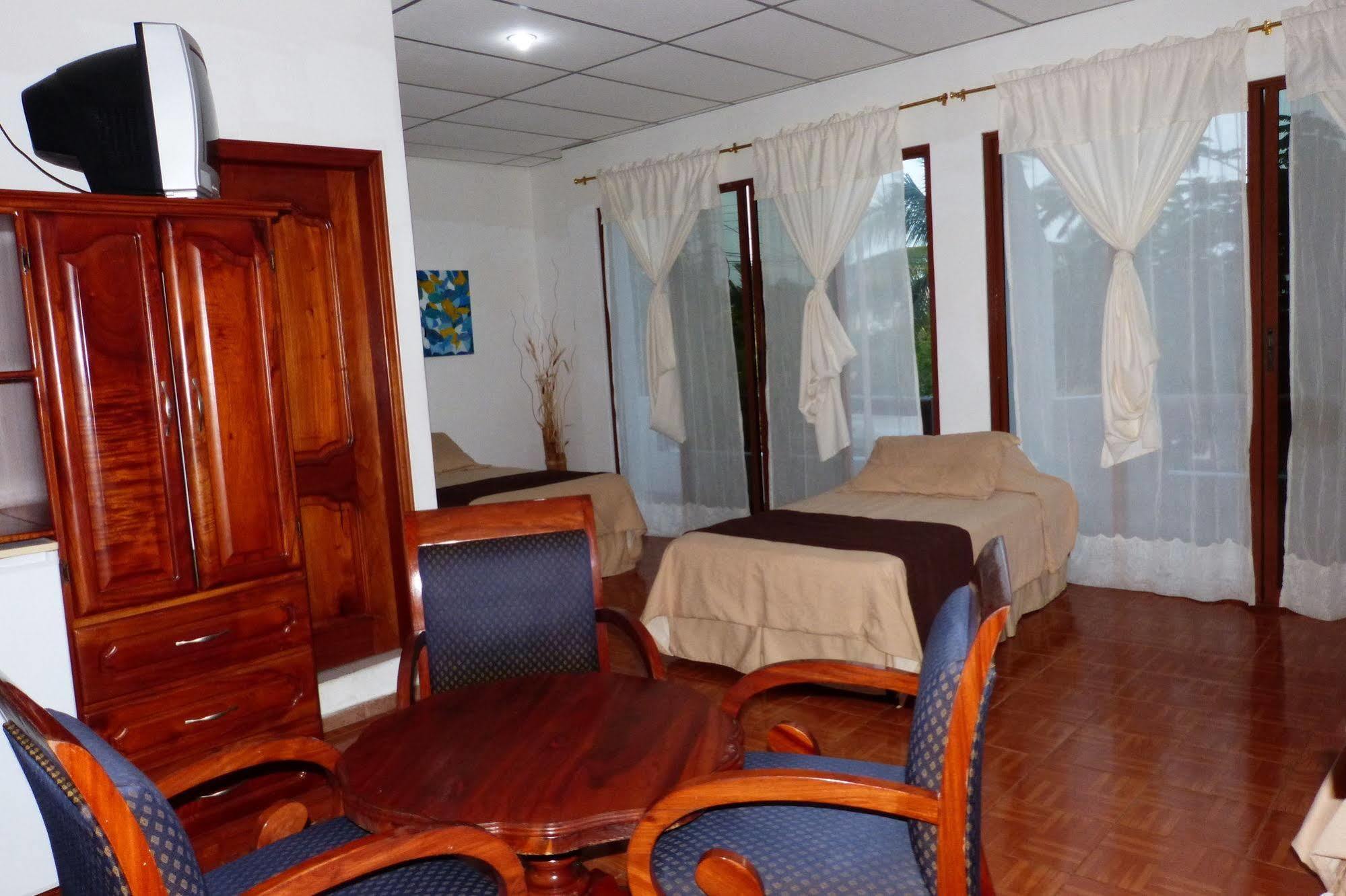Galapagos Islands Hotel Пуерто Айора Екстериор снимка